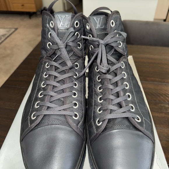 Louis Vuitton - Black Damier Graphite Nylon & Leather - Picture 3 of 6